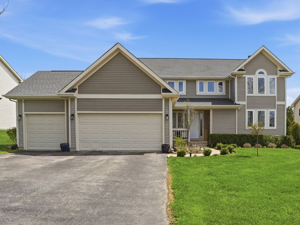 34460 N Eastings Way, Gurnee, IL 60031