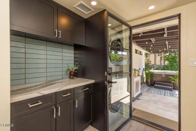 240 N Padre Juan Avenue, Ojai, CA 93023