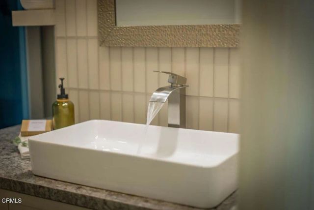 240 N Padre Juan Avenue, Ojai, CA 93023