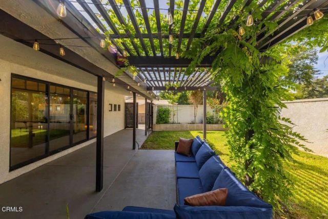 240 N Padre Juan Avenue, Ojai, CA 93023