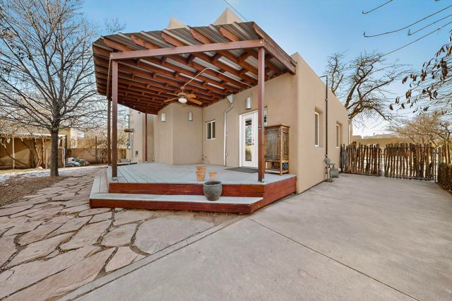 3325 Wilway Avenue NE, Albuquerque, NM 87106