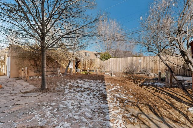 3325 Wilway Avenue NE, Albuquerque, NM 87106