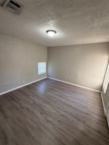 2213 Lea Crest Drive, Dallas, TX 75216