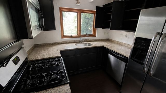 1122 W Lunt Avenue 2D, Chicago, IL 60626