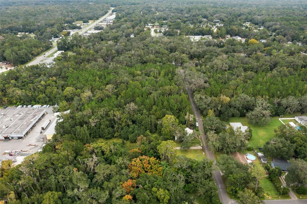 Image 30 of property listing at 515 STAFFORD AVENUE, Brooksville, FL 34601