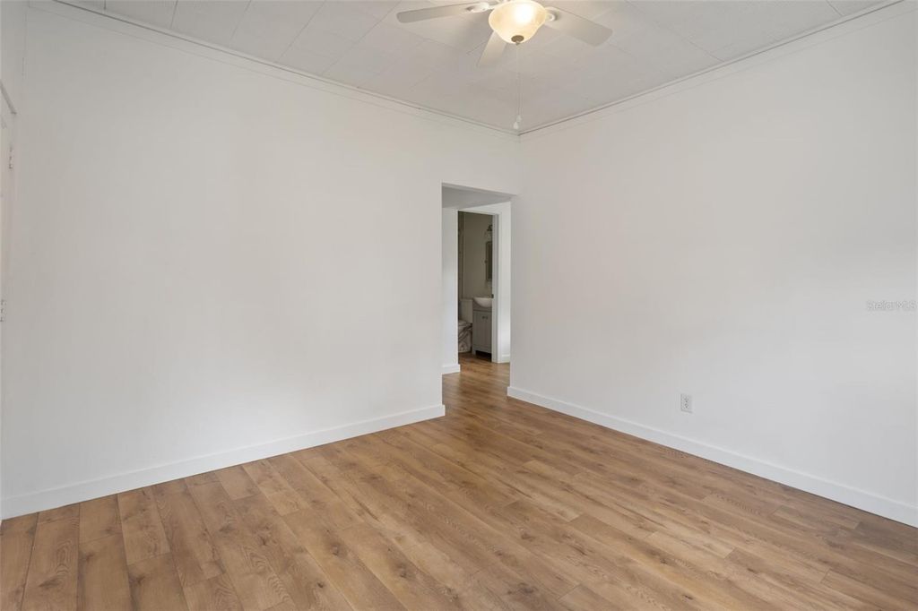 Image 8 of property listing at 515 STAFFORD AVENUE, Brooksville, FL 34601