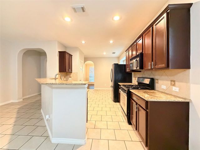 211 Briar Trace Lane, Richmond, TX 77406