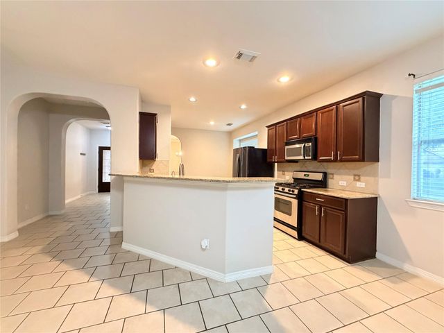 211 Briar Trace Lane, Richmond, TX 77406