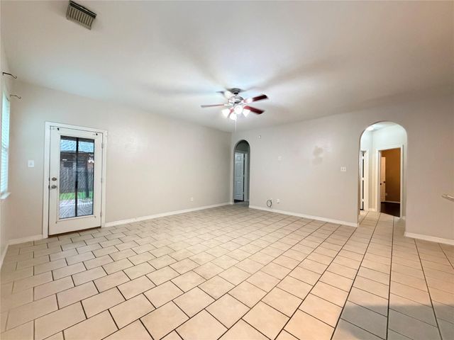 211 Briar Trace Lane, Richmond, TX 77406
