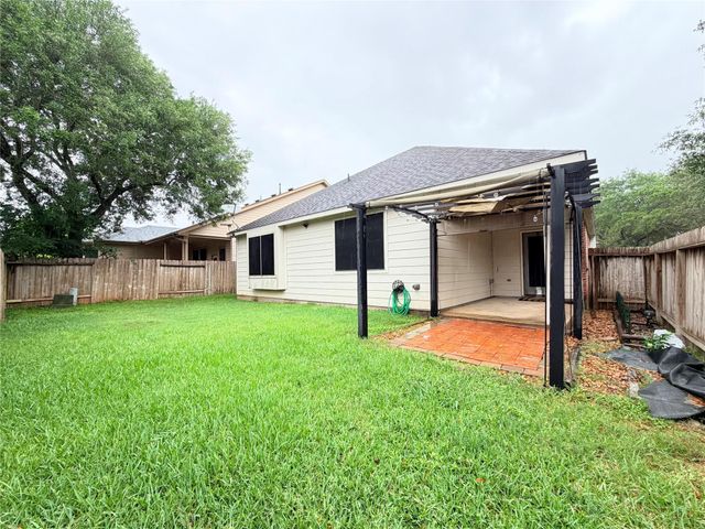 211 Briar Trace Lane, Richmond, TX 77406