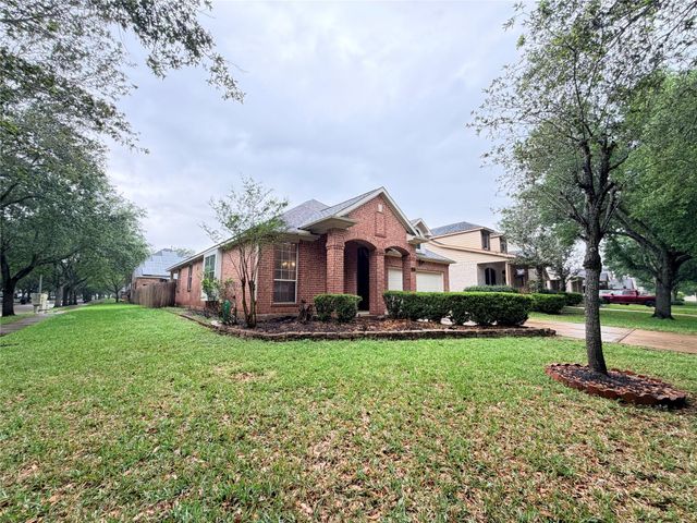 211 Briar Trace Lane, Richmond, TX 77406