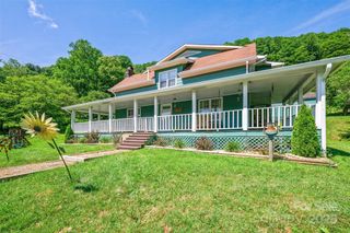 31 Bailey Mathes Farm Lane, Newland, NC 28657