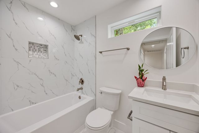 2188 Echo Lake Drive, Dallas, TX 75253