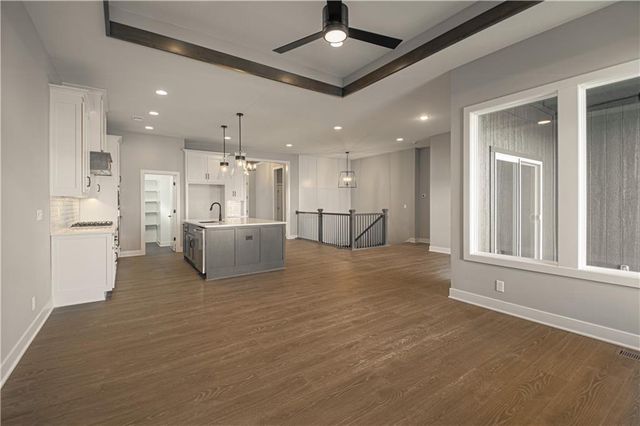 1152 SW Whitby Drive, Lee's Summit, MO 64083