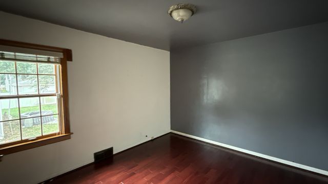 18005 Arcadia Avenue, Lansing, IL 60438