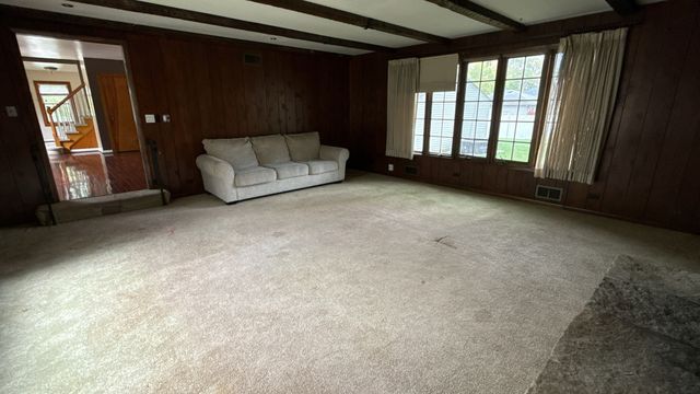 18005 Arcadia Avenue, Lansing, IL 60438