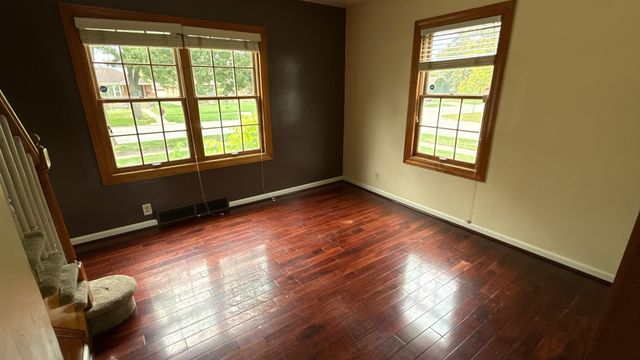 18005 Arcadia Avenue, Lansing, IL 60438