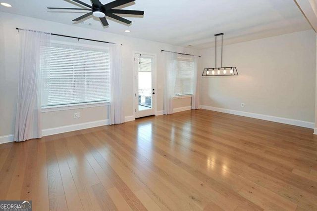 1860 NW Commons Place, Atlanta, GA 30318