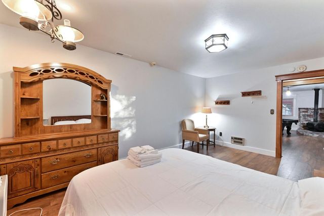 5276 Hwy 4, Hathaway Pines, CA 95233