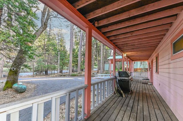 5276 Hwy 4, Hathaway Pines, CA 95233