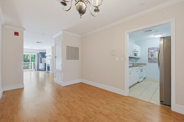24 S Bulfinch St 201, North Attleboro, MA 02760