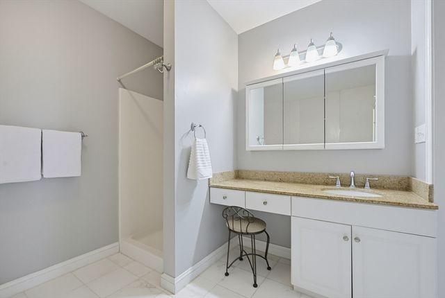 24 S Bulfinch St 201, North Attleboro, MA 02760