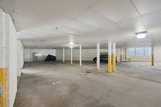 24 S Bulfinch St 201, North Attleboro, MA 02760