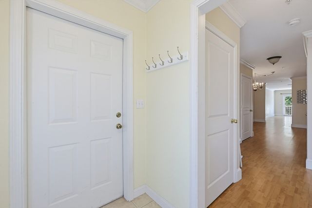 24 S Bulfinch St 201, North Attleboro, MA 02760