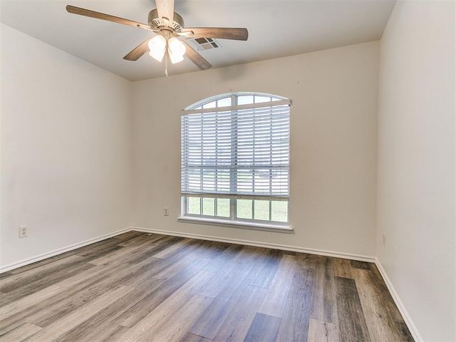 629 NW 19th Street, Moore, OK 73160
