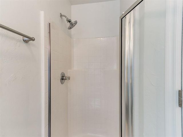 629 NW 19th Street, Moore, OK 73160