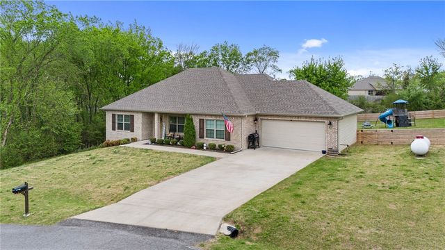 1 Cannich Place, Bella Vista, AR 72715