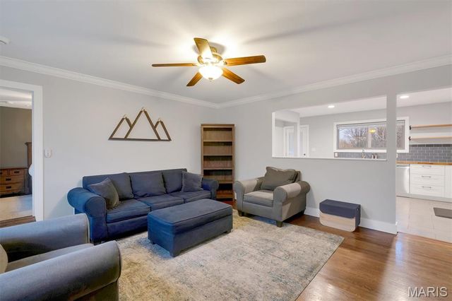 8 Circle Way, St Peters, MO 63376