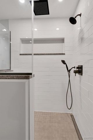 8 Circle Way, St Peters, MO 63376