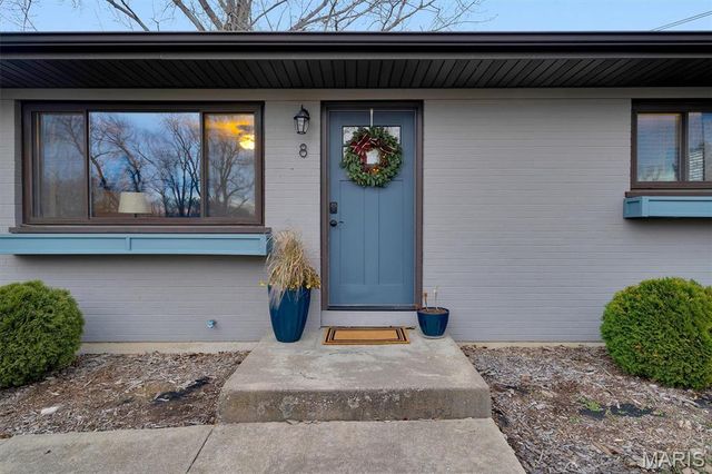 8 Circle Way, St Peters, MO 63376