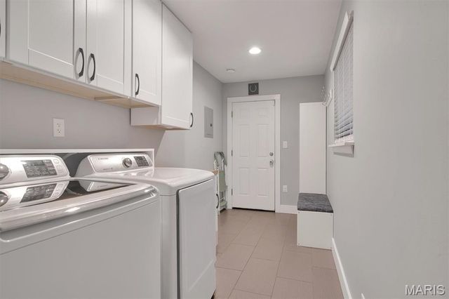 8 Circle Way, St Peters, MO 63376