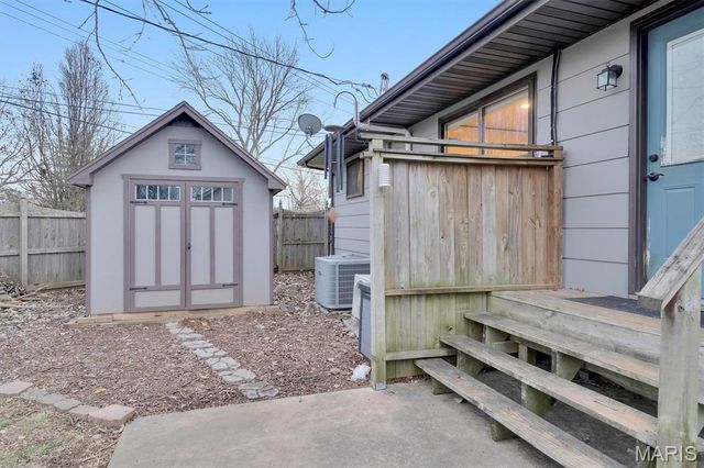 8 Circle Way, St Peters, MO 63376