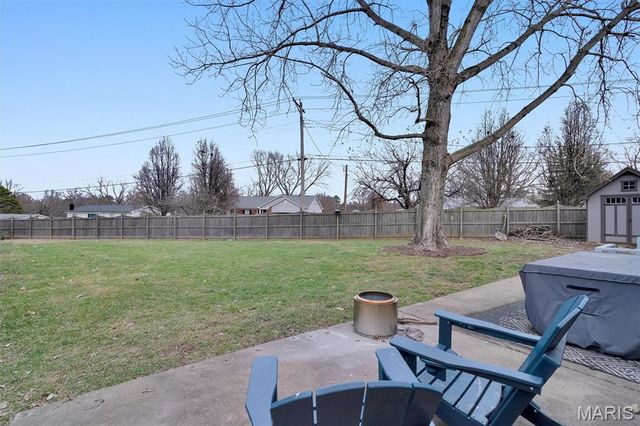 8 Circle Way, St Peters, MO 63376