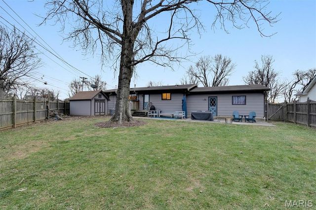 8 Circle Way, St Peters, MO 63376