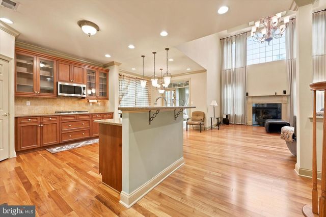 35 NORTON AVE, Hightstown, NJ 08520