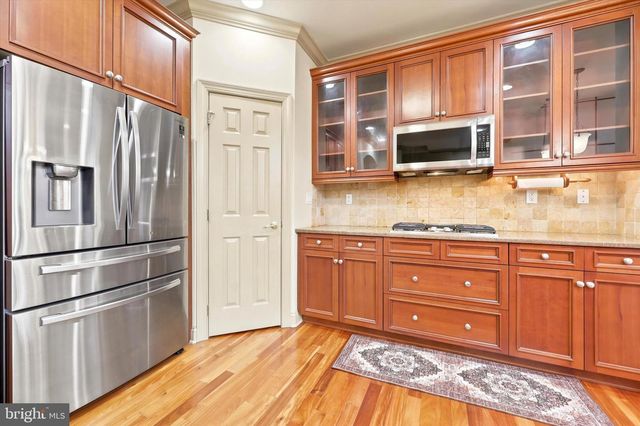 35 NORTON AVE, Hightstown, NJ 08520