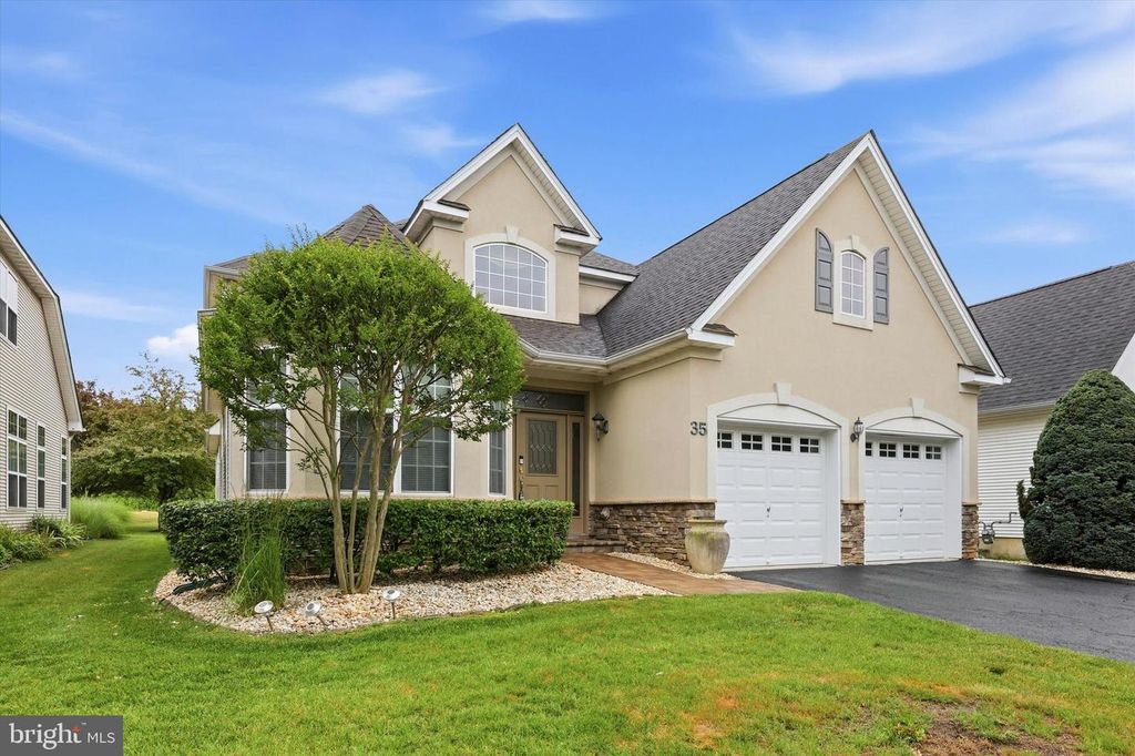 35 NORTON AVE, Hightstown, NJ 08520