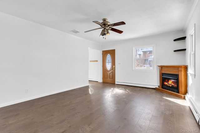 51 Greenwood Avenue, Greenwood Lake, NY 10925