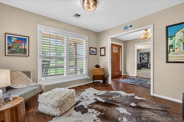 2516 Williamsburg Street S, Bartlesville, OK 74006