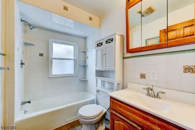 306 Church St, Bound Brook Boro, NJ 08805