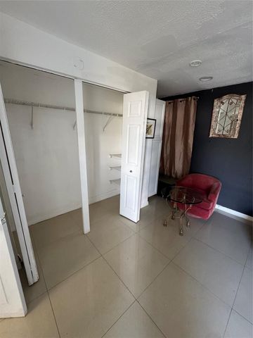 1111 N 25th Avenue, Hollywood, FL 33020