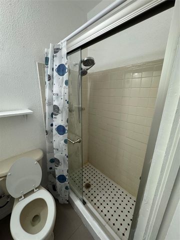 1111 N 25th Avenue, Hollywood, FL 33020