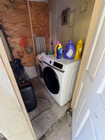 1111 N 25th Avenue, Hollywood, FL 33020