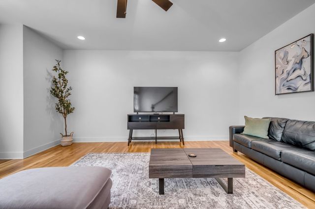 1512 Kirkwood Ave, Nashville, TN 37212