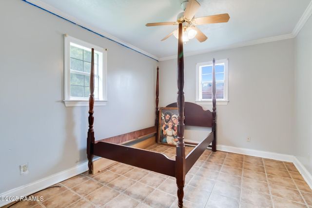 323 Boy Road, Opelousas, LA 70570