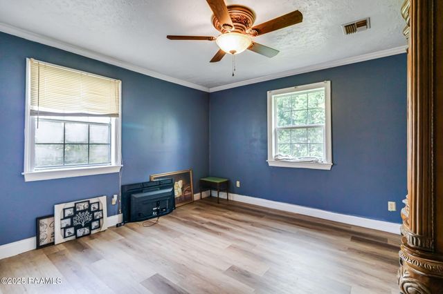 323 Boy Road, Opelousas, LA 70570